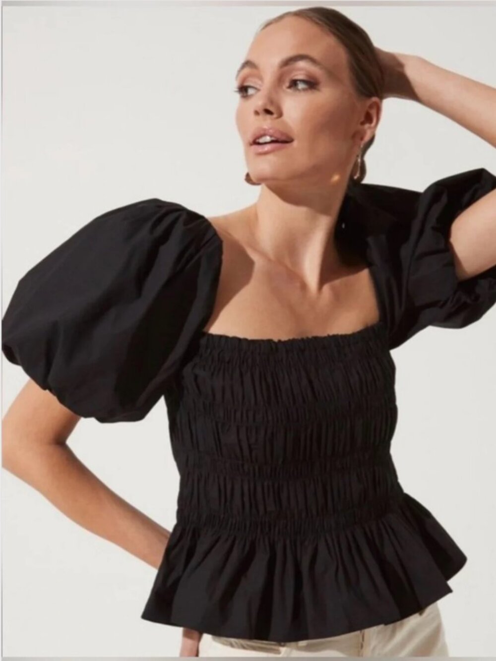 ASTR the Label Bubble Sleeve Smocked Blouse in Black